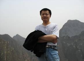 1513499652522079892.jpg 韩刚,文学博士,历史学博士后,四川大学艺术学院教授,主要研究方向为中国美术史论.jpg